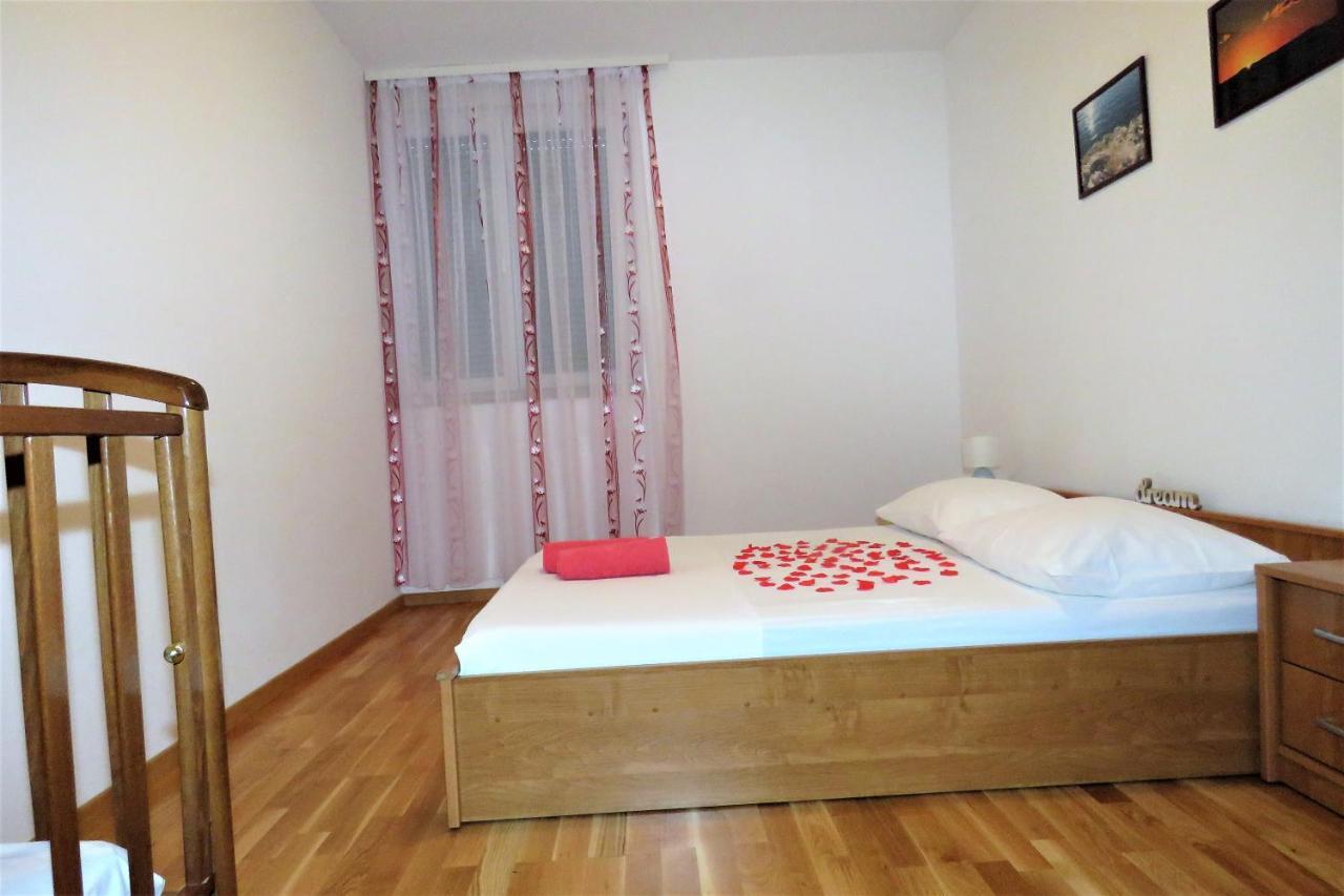 Apartment West Makarska Esterno foto